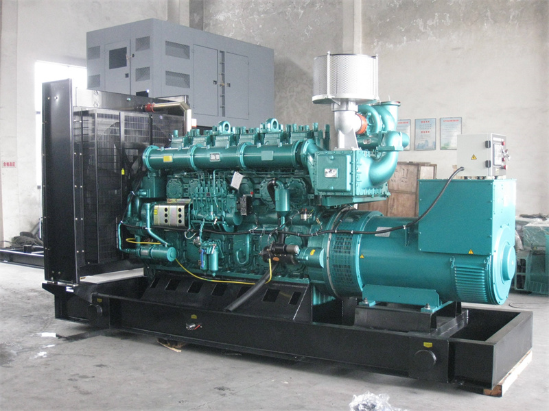 唐山200KW 柴油发电机的油耗是多少?